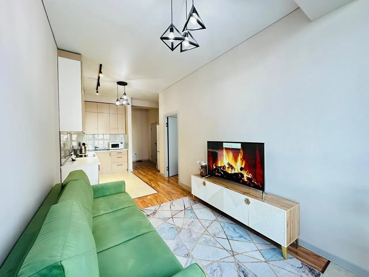 4Seasons Near Mega Center Apartment Almaty