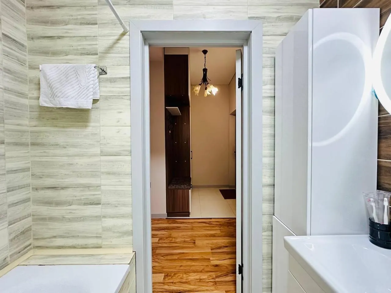 4Seasons Near Mega Center Apartment Almaty