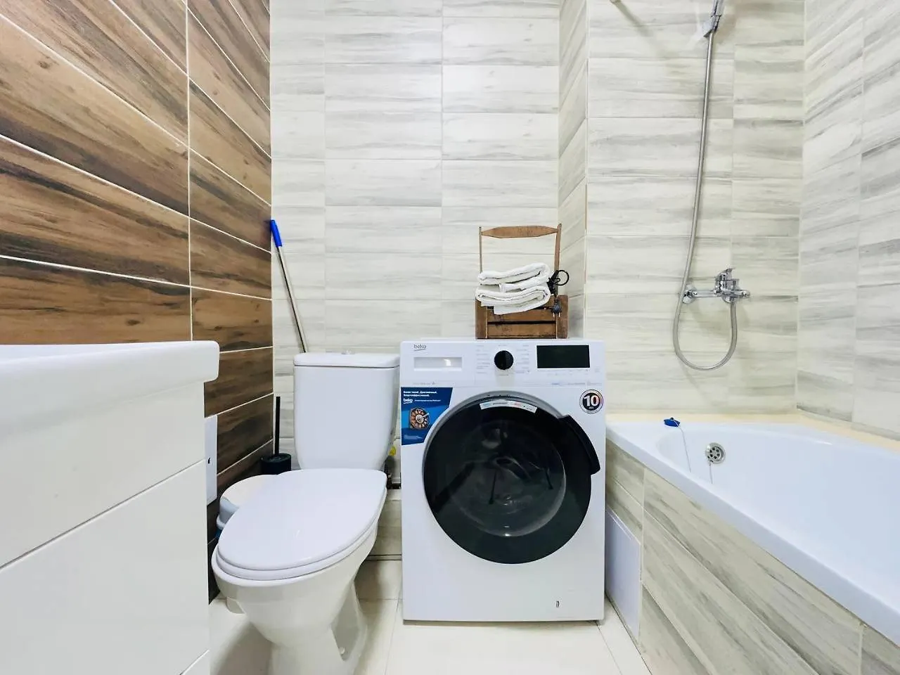 4Seasons Near Mega Center Apartment Almaty